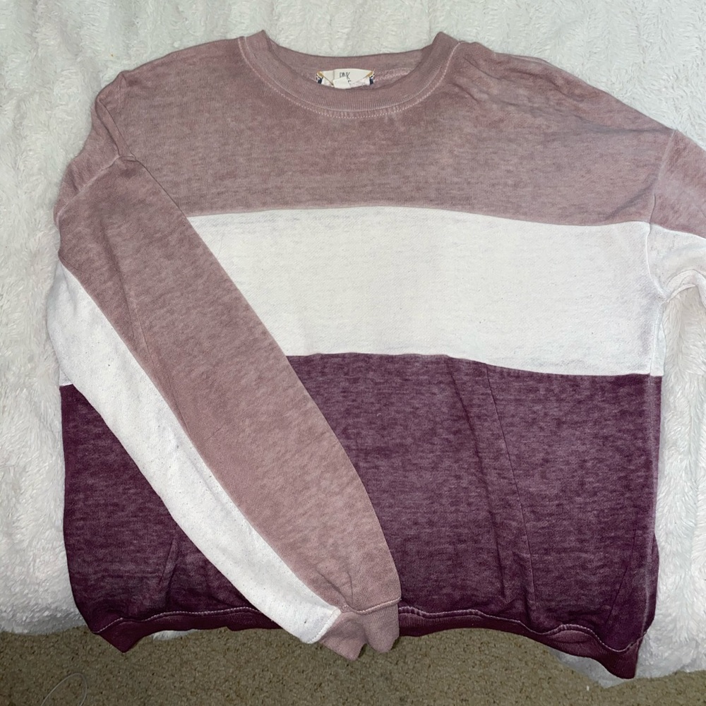 Color Block Crew Neck